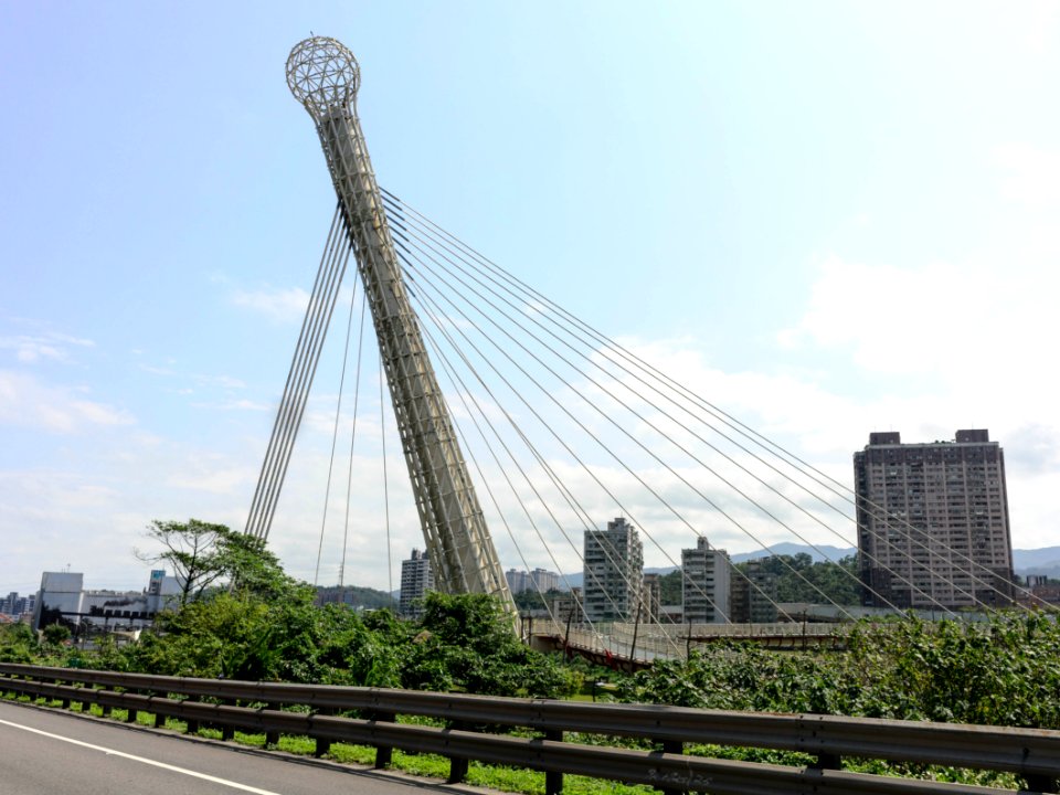 Starlight Bridge View from Zhongshan Freeway 20170324b