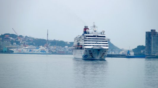 Superstar Aquarius Moving in Port of Keelung 20170309c