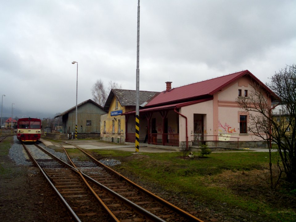 Stare Mesto pod Sneznikem station1