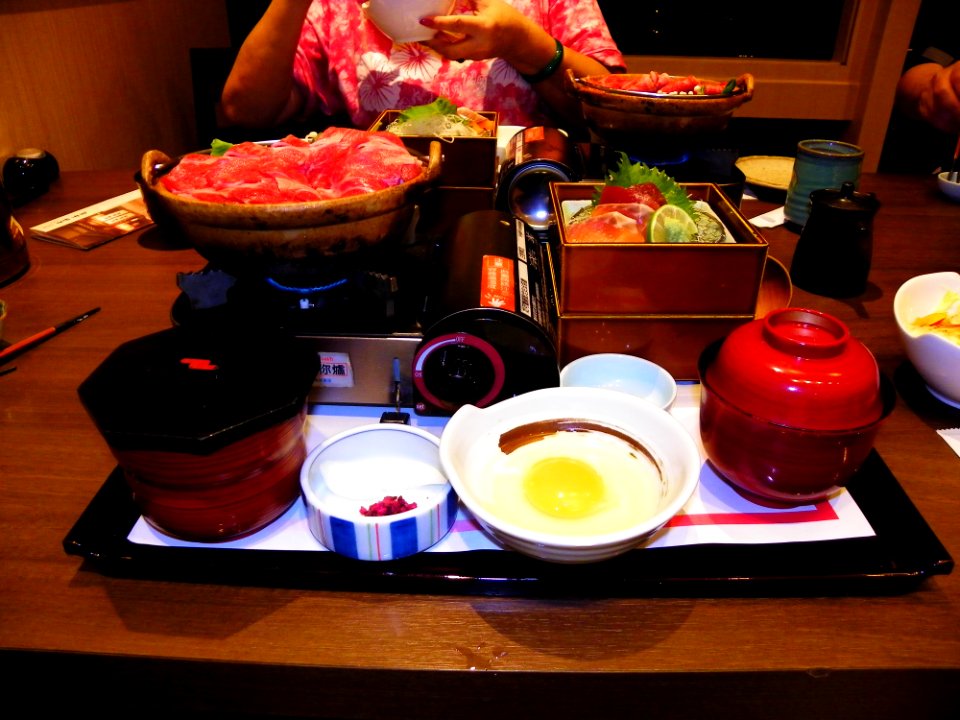 Sukiyaki and Sashimi of Washoku Sato Taipei 20110709b