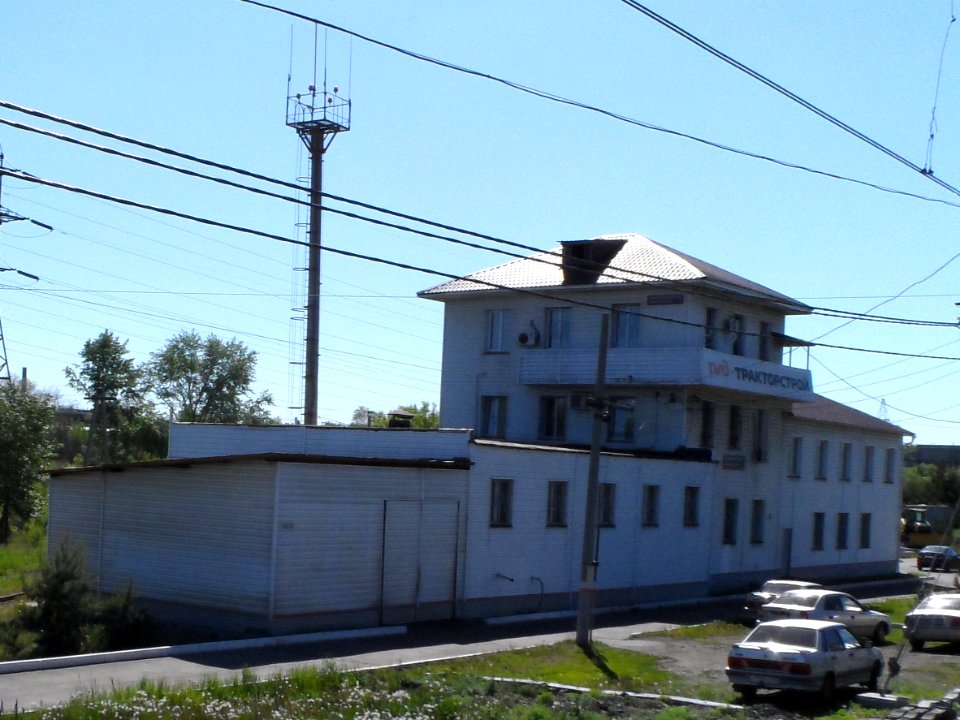 Traktorstroy railway station (05)