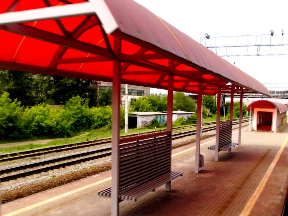 Traktorstroy railway station (09)