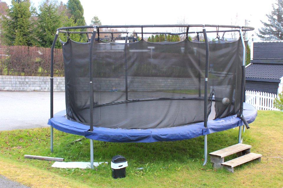 Trampoline jump king