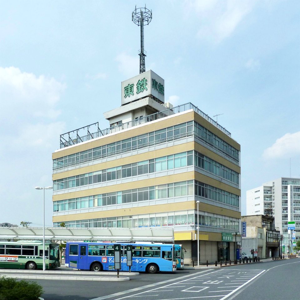 Toutetsu building