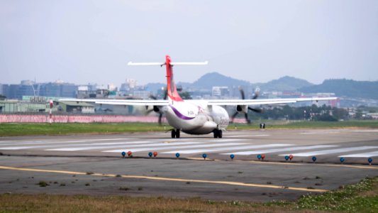 TransAsia Airways ATR 72-212A B-22816 Taking off from Taipei Songshan Airport 20150101