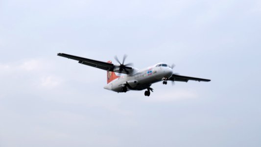 Transasia Airways ATR 72-212A B-22811 on Final Approach at Taipei Songshan Airport 20150221a