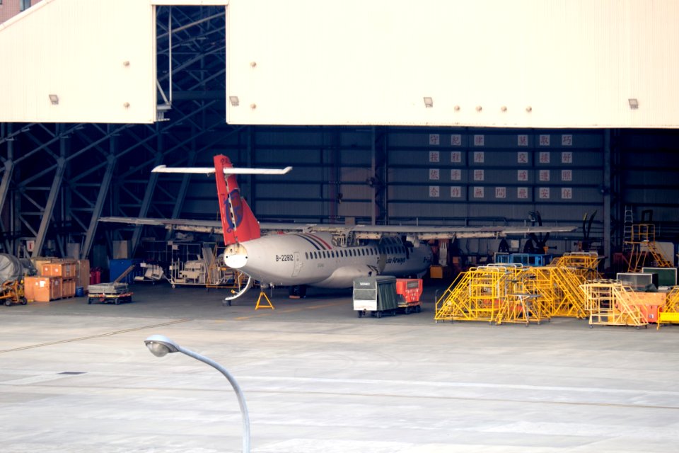 TransAsia Airways ATR 72-500 B-22812 Checking in Hangar 20151107