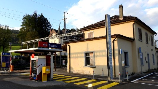 Travers railway station