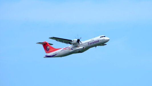 TransAsia Airways ATR 72-212A B-22822 Taking off from Taipei Songshan Airport 20160801