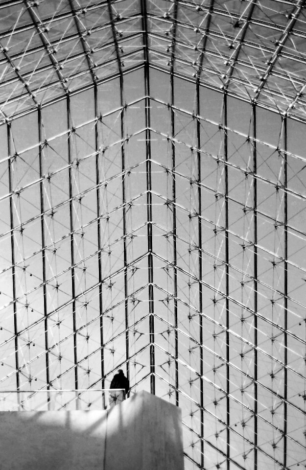 Louvre museum street photography