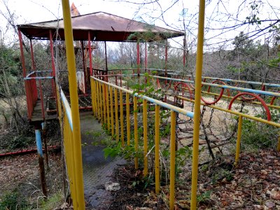 The ruins of Taga Highway Park Restaurant - Taga SL Park 20210306 10