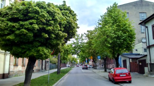 Tomaszów Mazowiecki w województwie łódzkim, PL, EU. Ulica Krzyżowa w Tomaszowie. CC0