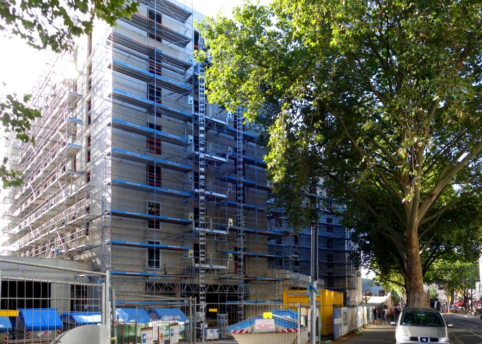 Three new Hotels at Düsseldorf Hauptbahnhof, under construction (05)