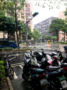 Tent Roof Iron Frame Stand on Road 20170902