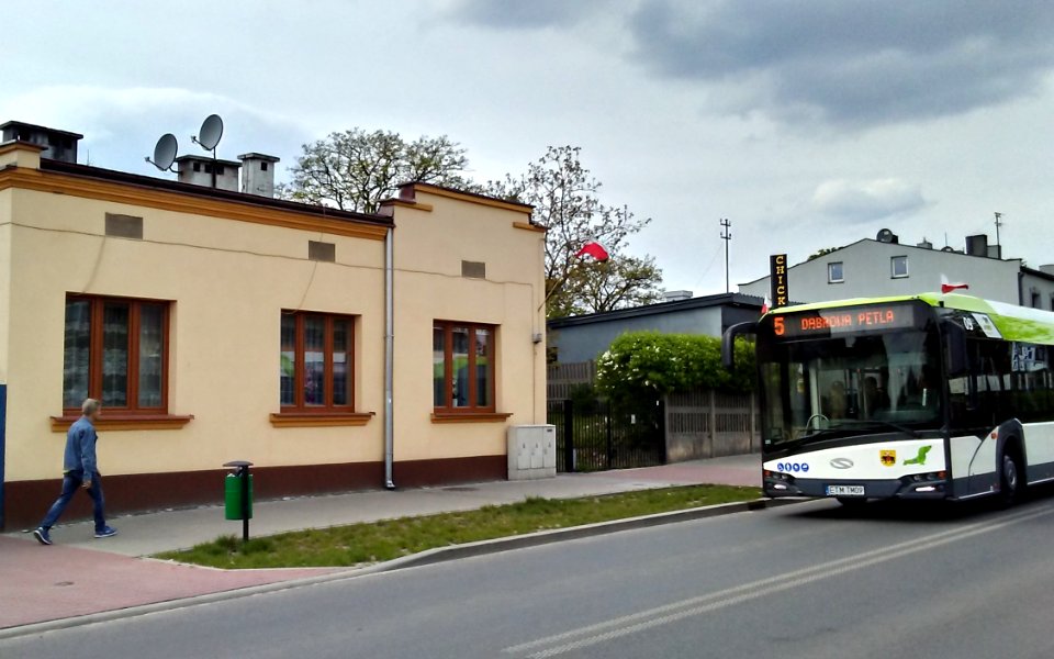 Tomaszów Mazowiecki w województwie łódzkim, PL,EU. Ulica Warszawska w Tomaszowie. CC0