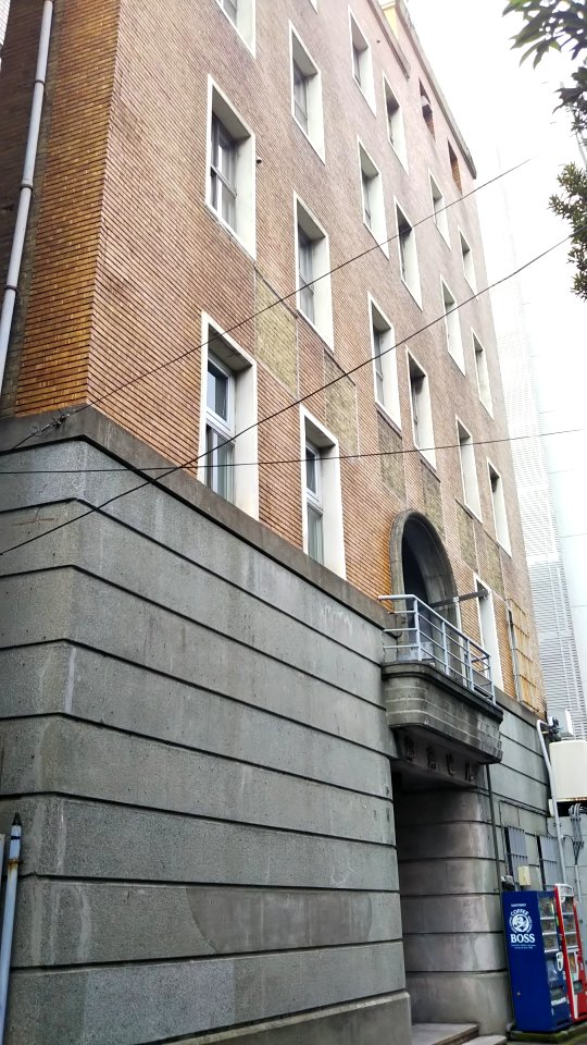 Tonan building 02