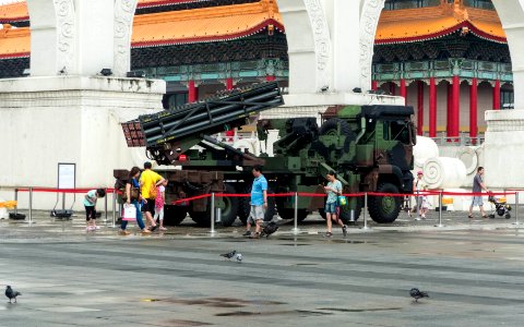 Thunderbolt 2000 MLRS in Front of CKS Memorial Hall Main Entrance 20140607