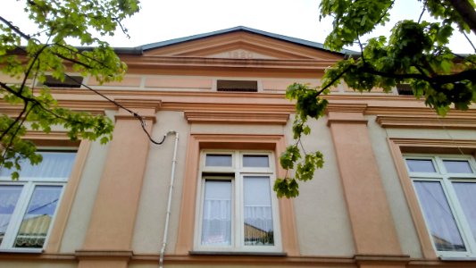 Tomaszów Mazowiecki w województwie łódzkim, PL, EU. Kamienica z 1880 roku przy ulicy Krzyżowej w Tomaszowie. CC0