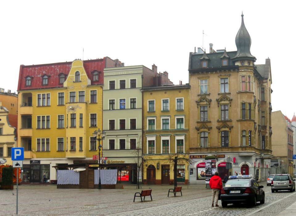 Toruń Rynek Nowomiejski pierzeja północna (01)