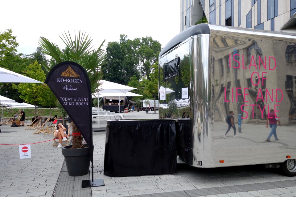 Todays event at Kö-Bogen- Island of life and style, Düsseldorf 20. August 2020 (1)