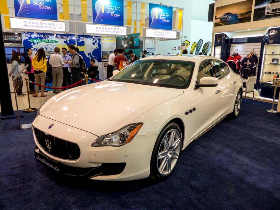 TIBS North Hall Maserati Quattroporte VI Display at Modena MotoriI Taiwan Booth 20140508