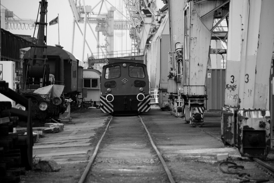 Harbour crane envelope dare