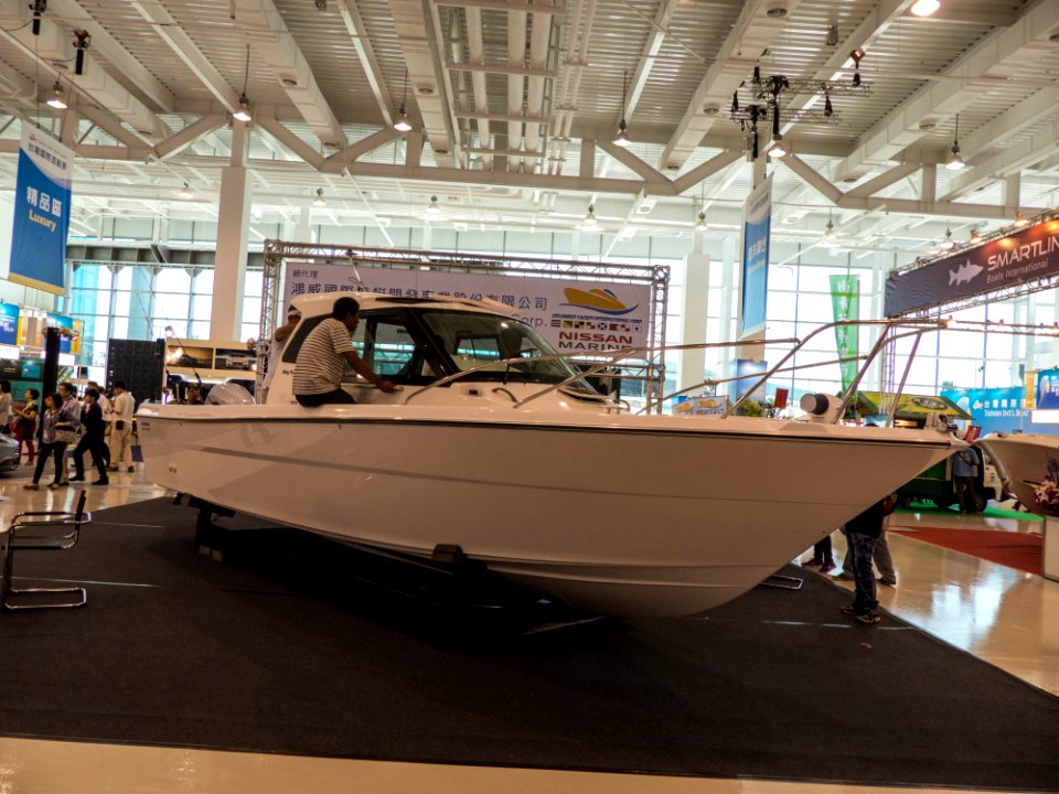 TIBS North Hall Nissan Marine Sun Cruise 20140508