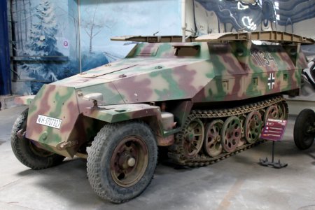 SdKfz 251 Saumur