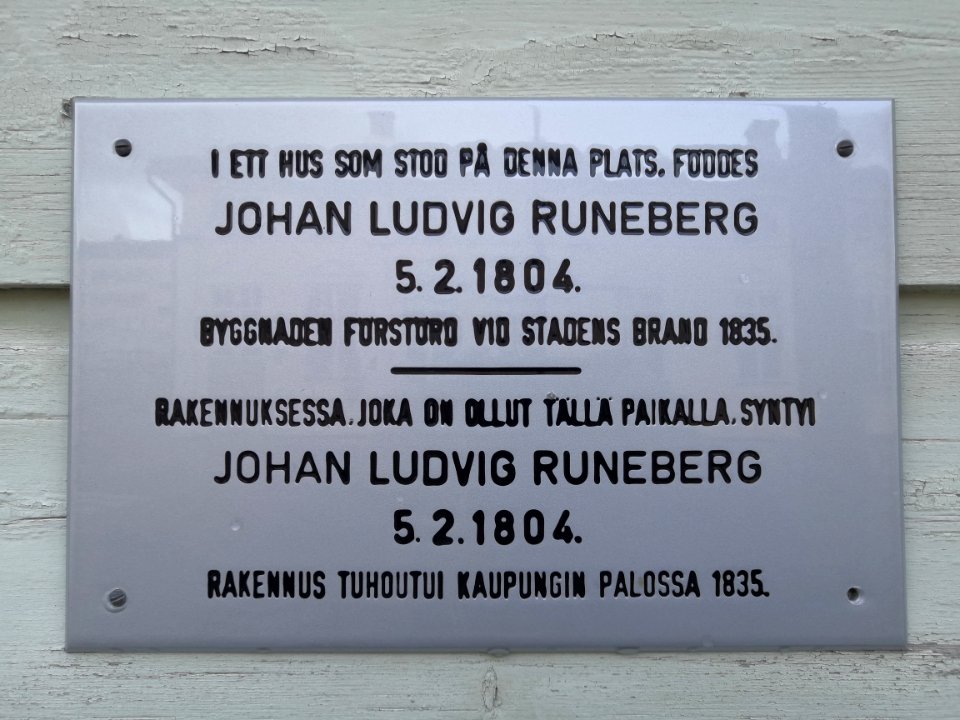 Runebergin synnyintalon muistolaatta