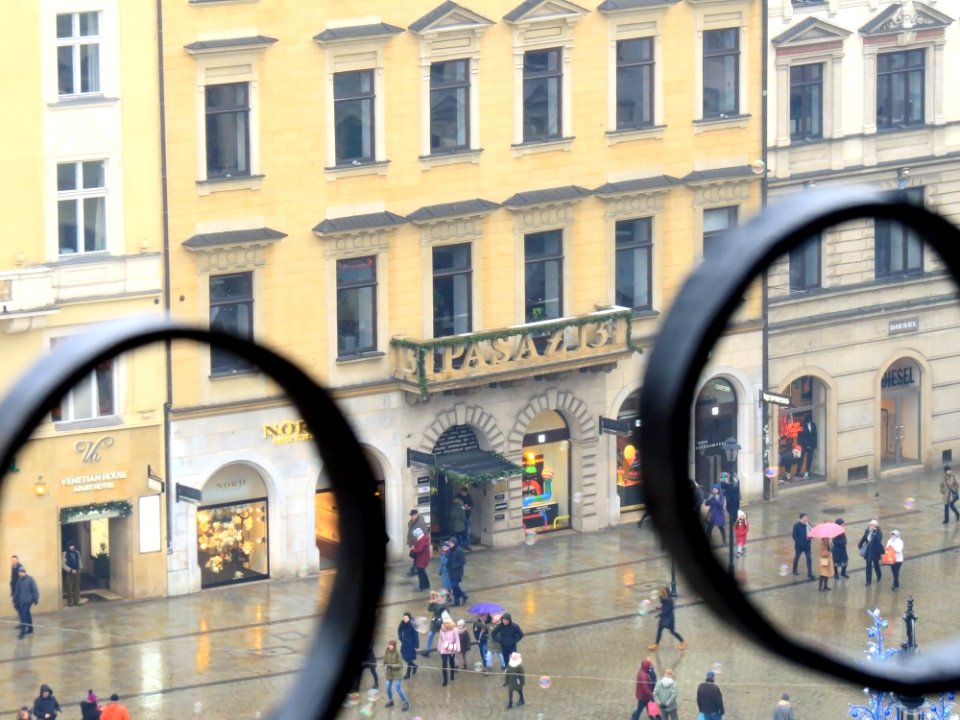 Rynek Główny 12 Kraków 01