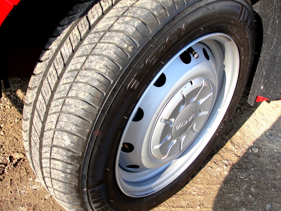 Roue 185x15 Dacia Sandero