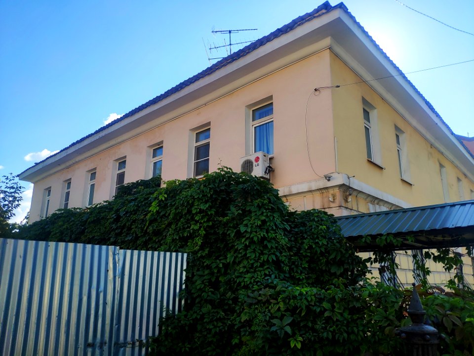 South outbuilding of Piatnitskoe Cemetery 2