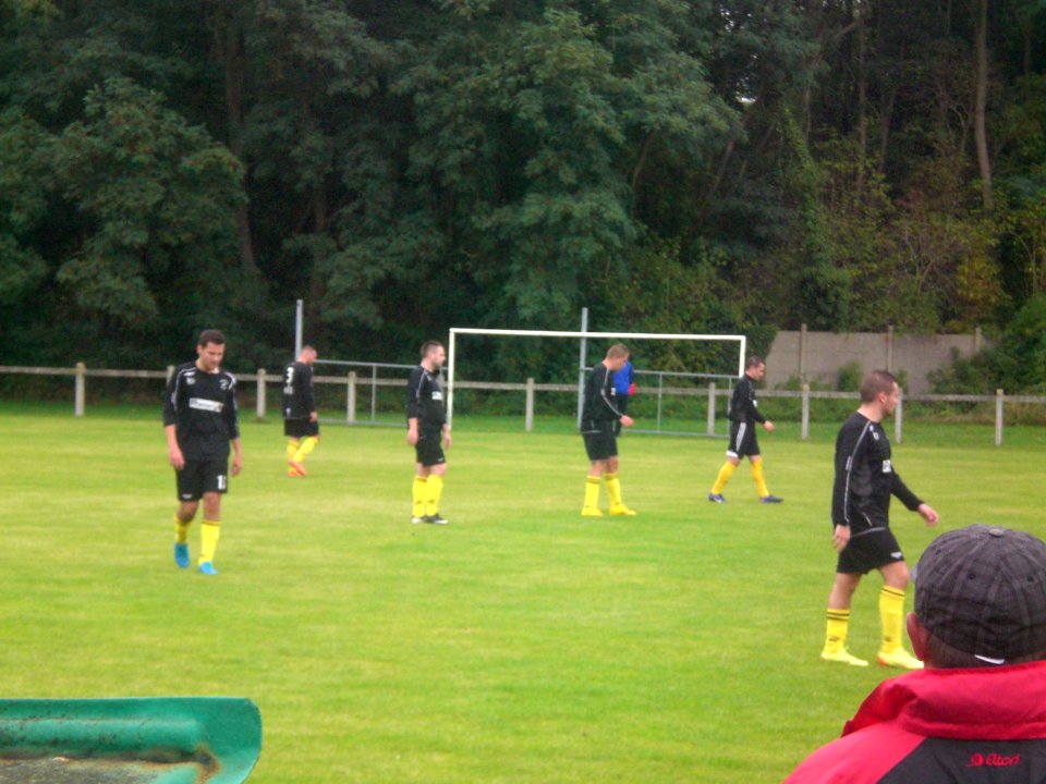 Stade Henin - US Courcelles (23-08-2015) 9