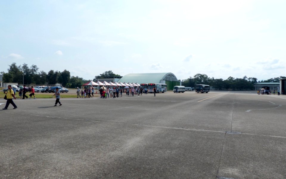 Shuttle Buses Station in Ching Chuang Kang Air Force Base 20140719
