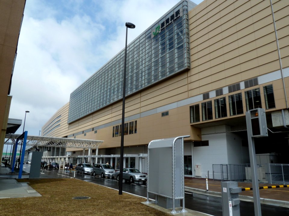Shinaomori station west