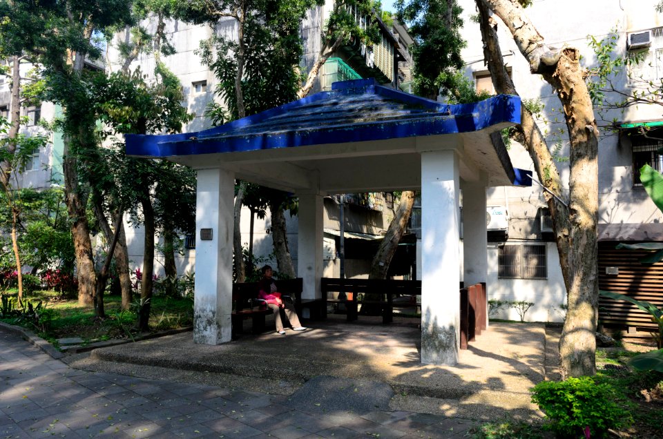 Square Pavilion at Xisong Park Southeast Area 20170405
