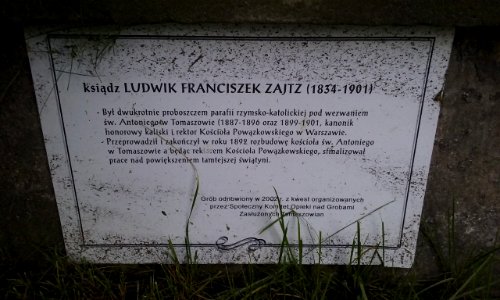 Short biography on the grave of Ludwik Zajtz (catholic priest)