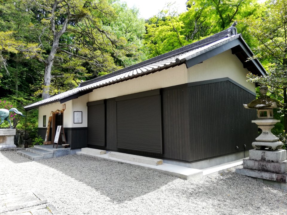 Shin Shrine 20210427 03
