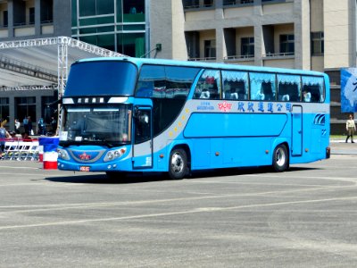 Shin Shin Transport Bus acrossing Hualien Air Force Base Apron 20170923a