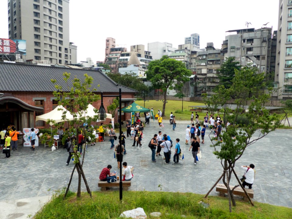 Shuxin Hall and Plaza Birdview in Afternoon 20140705