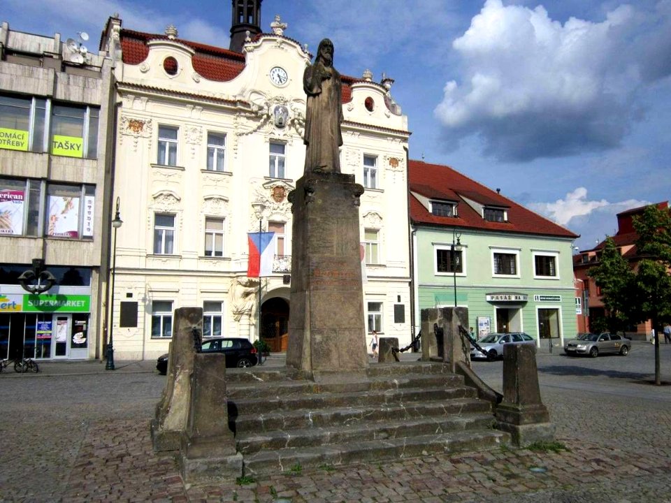 Socha Jana Husa v Berouně (Q66566753)