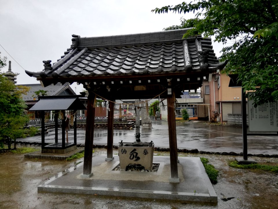 Shirahige Shrine (Matsumotochō) 20210527 03