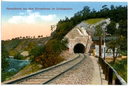 19835-Zschopautal-1915-Harrasfelsen mit Körnerkreuz und Eisenbahntunnel-Brück & Sohn Kunstverlag