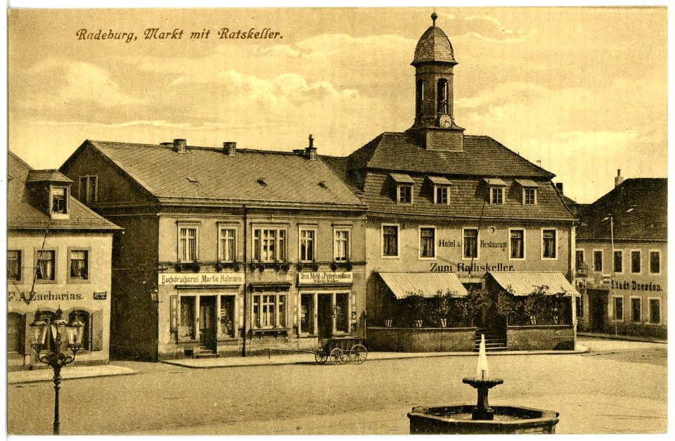 20002-Radeburg-1916-Markt mit Ratskeller-Brück & Sohn Kunstverlag