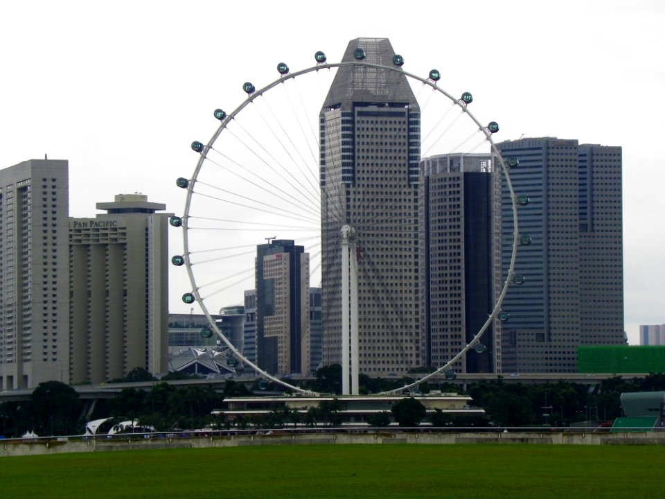 Singapore Flyer View from Marina Barrage 20130211
