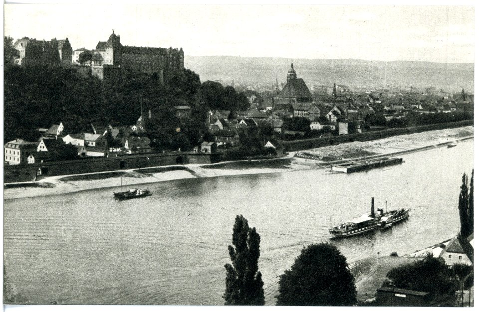 19144-Pirna-1915-Blick auf Pirna, Schloß Sonnenstein, Elbe mit Dampfer-Brück & Sohn Kunstverlag