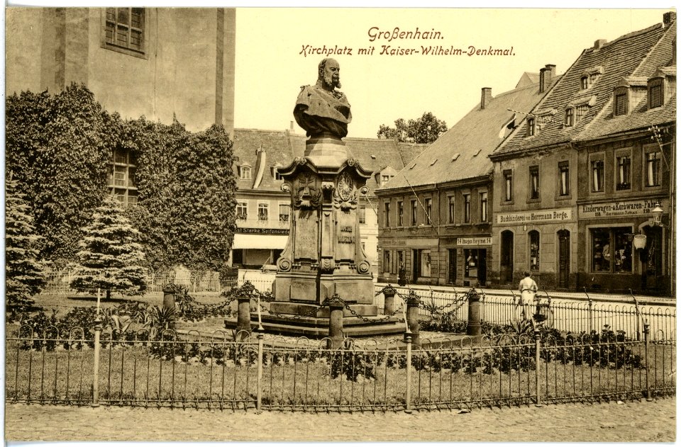 19150-Großenhain-1915-Kirchplatz und Kaiser-Wilhelm-Denkmal-Brück & Sohn Kunstverlag