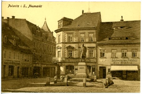 19686-Pulsnitz-1915-Neumarkt mit König-Albert-Denkmal-Brück & Sohn Kunstverlag