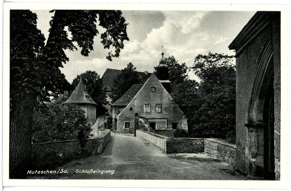 19086-Mutzschen-1915-Schloßeingang-Brück & Sohn Kunstverlag