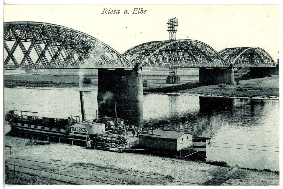21740-Riesa-1920-Dampferstation mit Dampfer Salesel-Brück & Sohn Kunstverlag